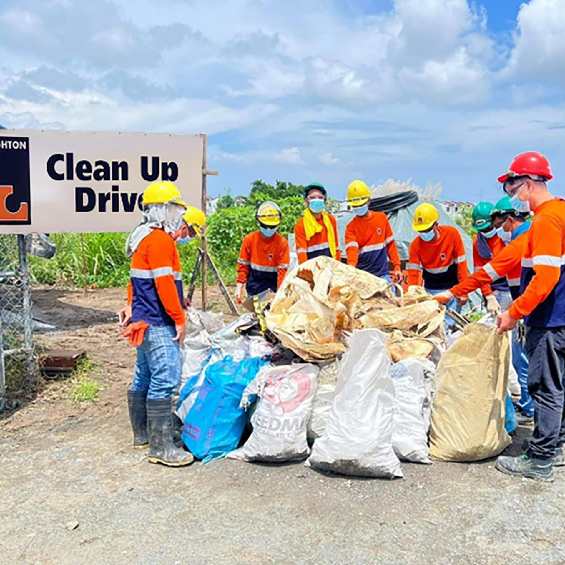 菲律宾团队响应国际海岸清洁日